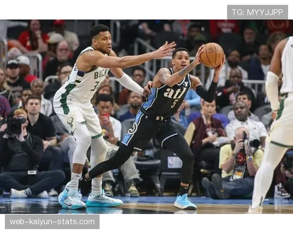 穆雷突破造杀伤高于字母哥拉开球队进攻空间